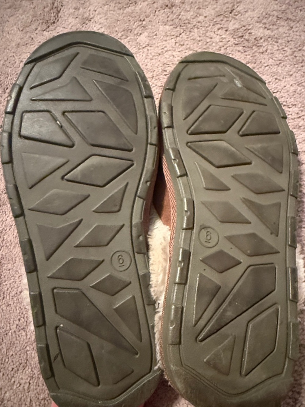 Slippers - Picture 3 of 3